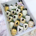 20pcs White & Gold Chocolate Strawberries Gift Box (Custom Wording)